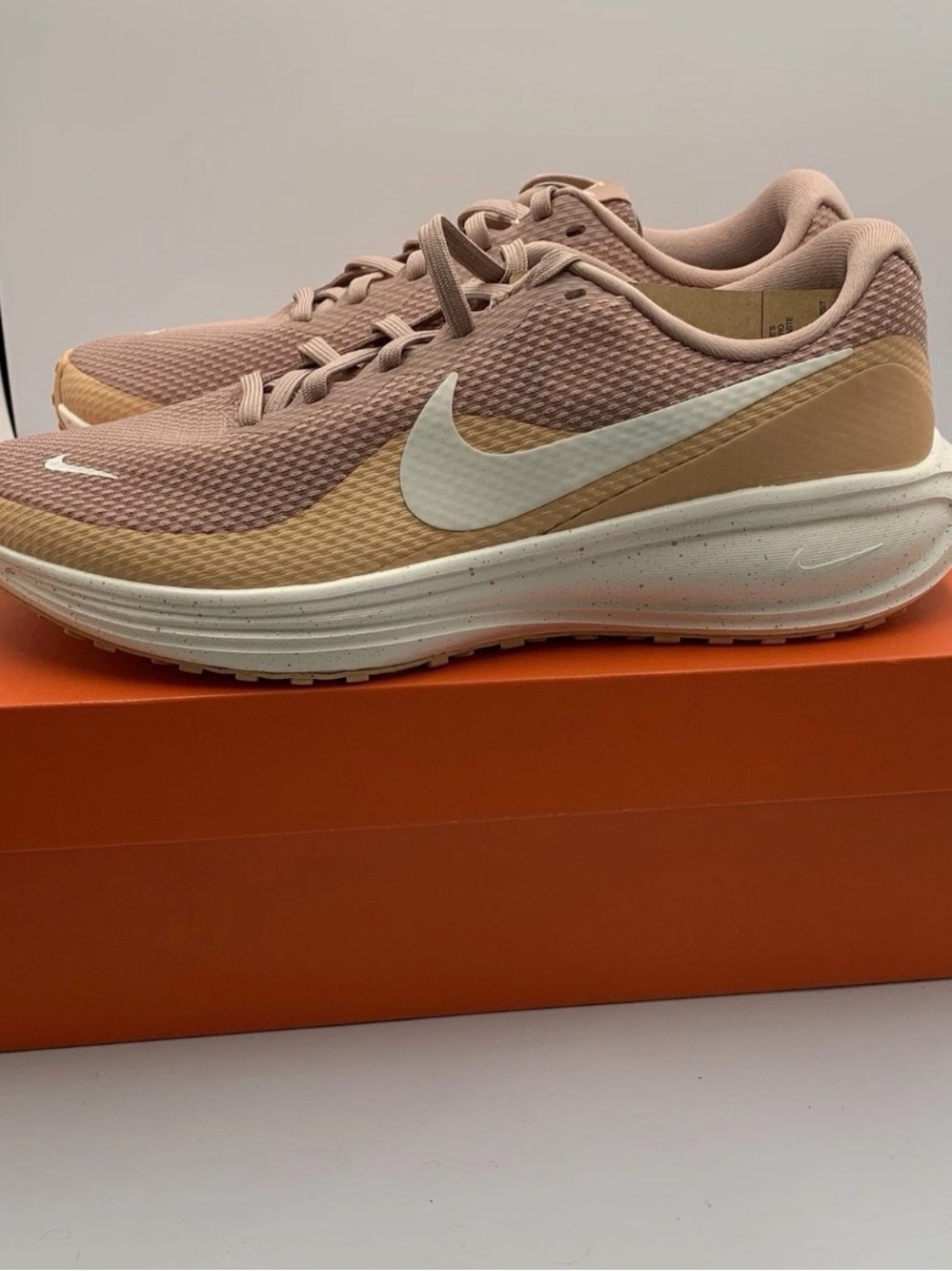 Nike Womens Revolution 8 Particle Pink/Orange Chalk Running Shoes Sz 9.5 NEW
